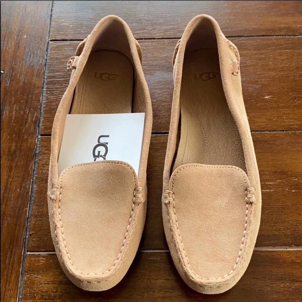 Ugg Flores Driving Slipper, NWT. Size 7.5